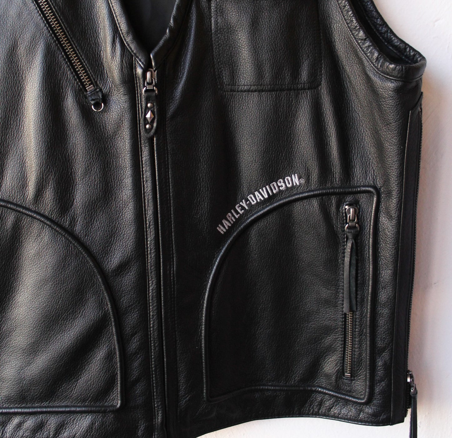 Y2K Harley Davidson Collarless Logo Leather Vest